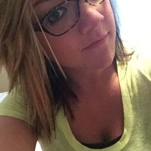 Meet your Posher, Kas-kas